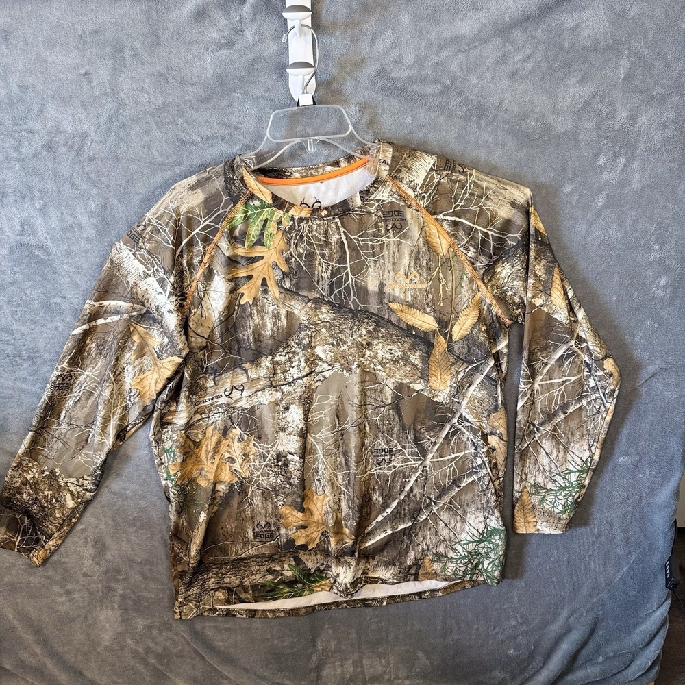 Realtree Men's L Regular Long Sleeve Camouflage T-Shirt Polyester Multicolor